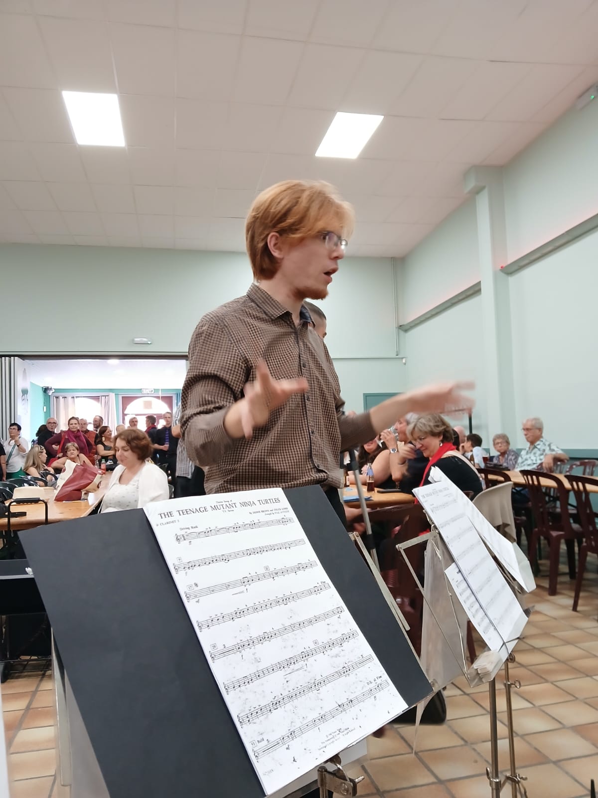 Simon Renard à l'a direction de l'Ensemble Instrumental waremmien